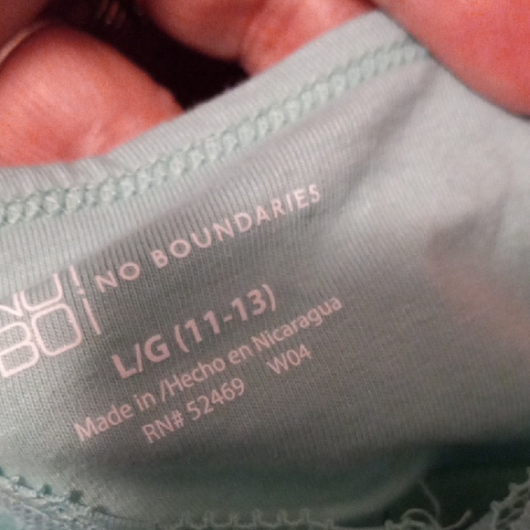 2 Lace Trim Cami Tops - Picture 2 of 9